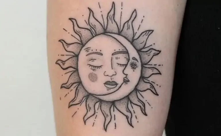 Uma imagem que ilustra uma tatuagem de sol e lua.